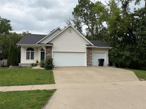 Homes For Sale - 2306 SW 35th Street<br/> Ankeny, IA 50023