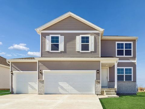 Homes For Sale - 3304 12th Avenue<br/> Altoona, IA 50009