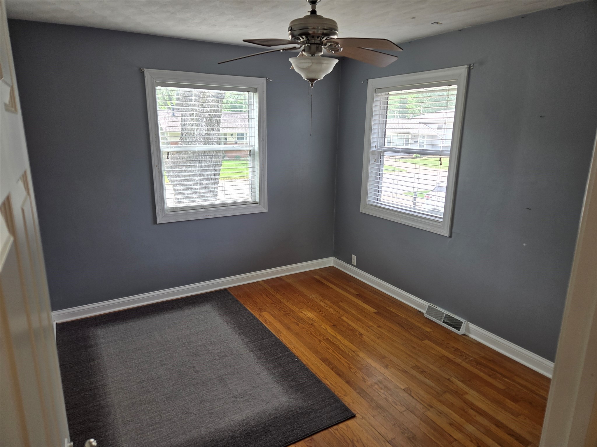 1735 Elmwood Drive, Bettendorf, Iowa image 9