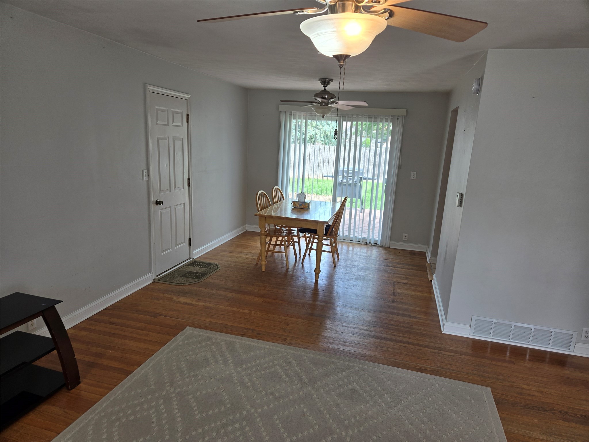 1735 Elmwood Drive, Bettendorf, Iowa image 3