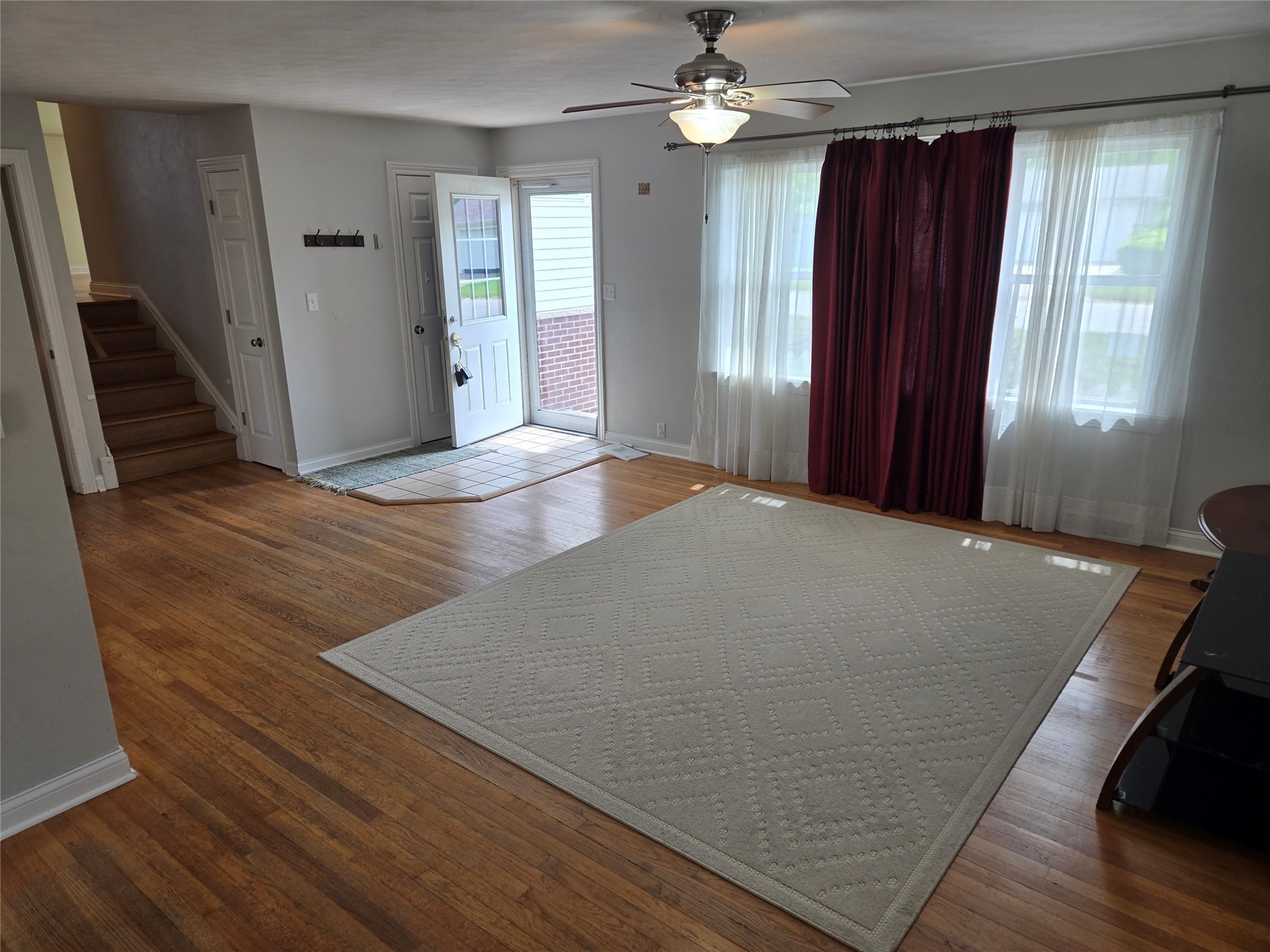 1735 Elmwood Drive, Bettendorf, Iowa image 2