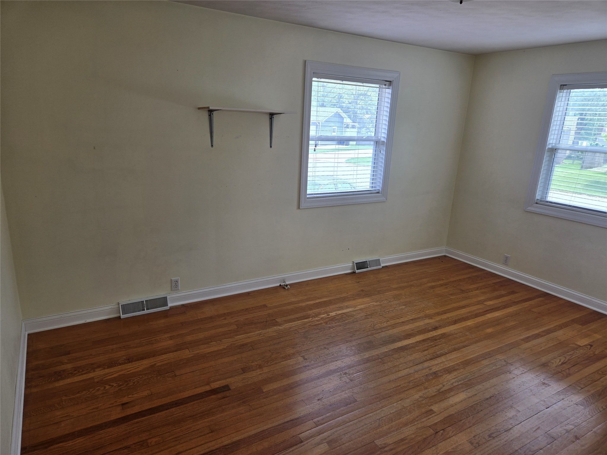 1735 Elmwood Drive, Bettendorf, Iowa image 6