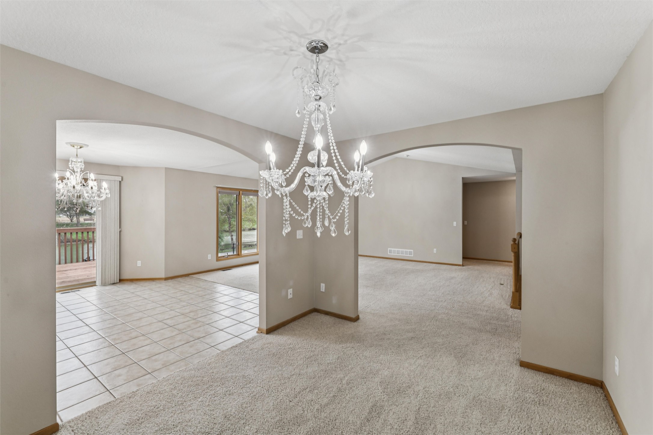 Altoona, Iowa 50009, United States, 3 Bedrooms Bedrooms, ,2 BathroomsBathrooms,Residential,Active,232852