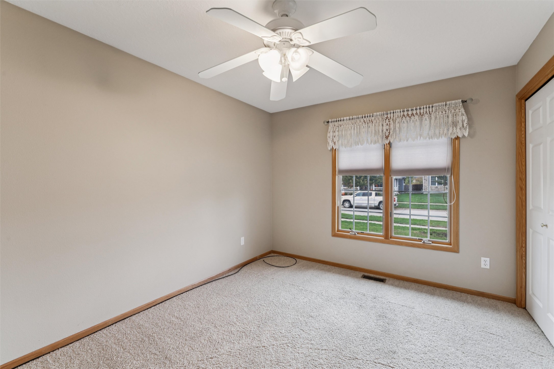 Altoona, Iowa 50009, United States, 3 Bedrooms Bedrooms, ,2 BathroomsBathrooms,Residential,Active,232852