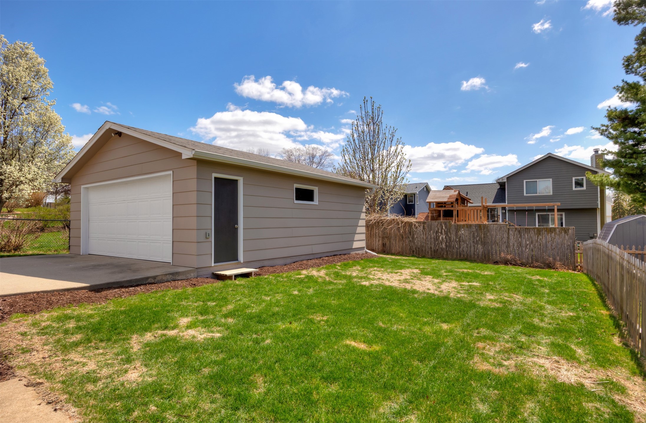5112 Westwood Drive, West Des Moines, Iowa image 32