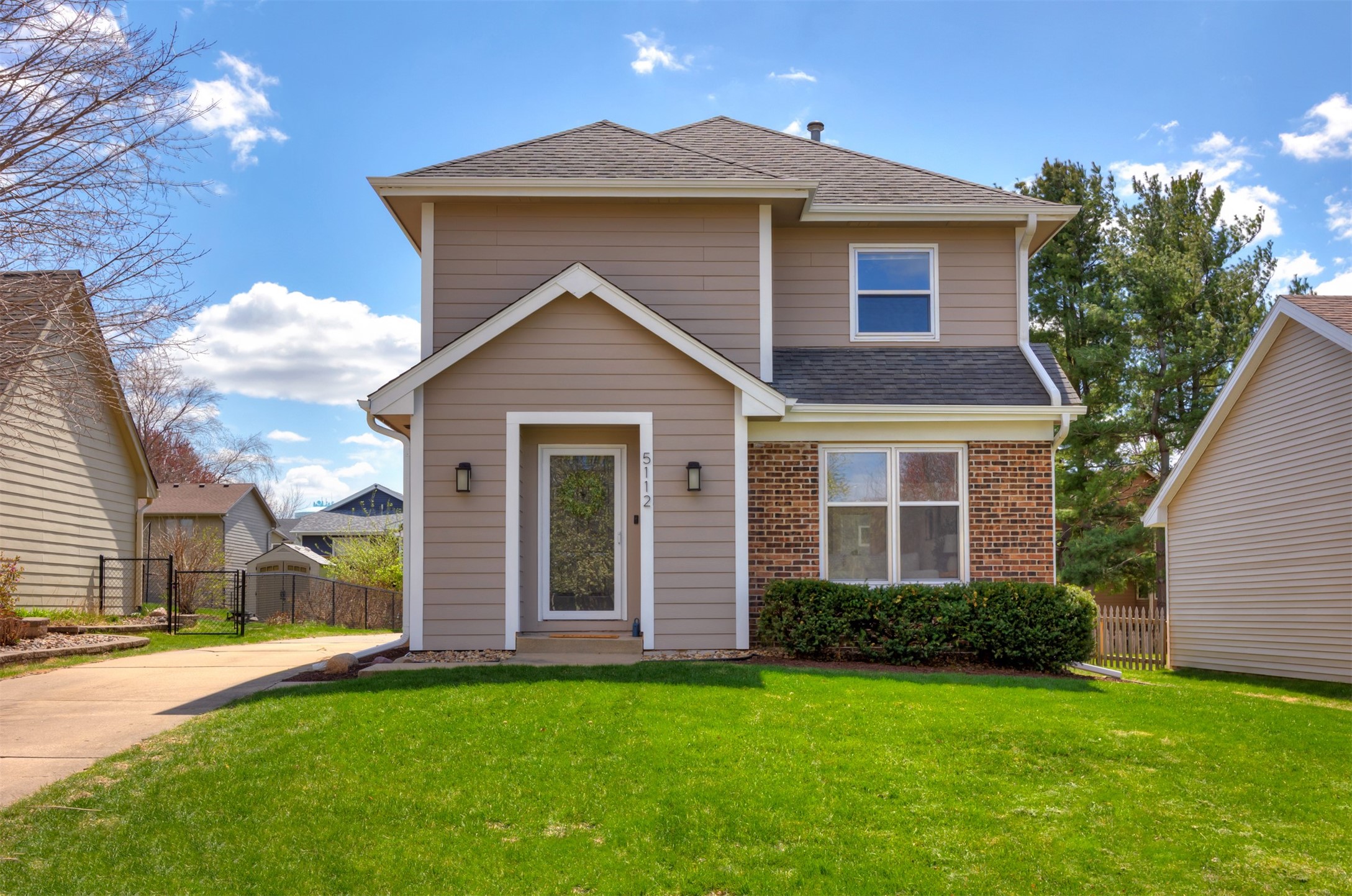 5112 Westwood Drive, West Des Moines, Iowa image 2