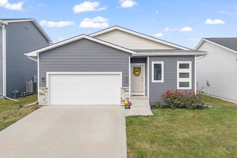 Homes For Sale - 604 1st Street<br/> Bondurant, IA 50035