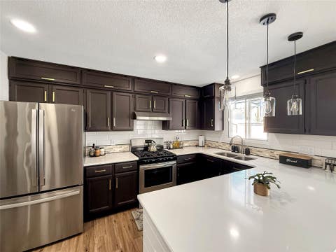 Homes For Sale - 4137 SE 22nd Street<br/> Polk County, Des Moines, IA 50320