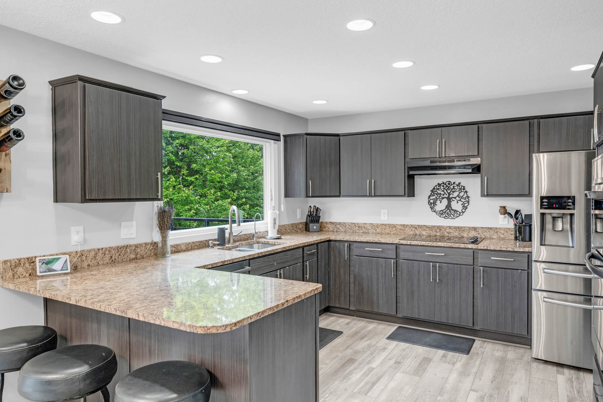 163 56th Place, West Des Moines, Iowa image 5