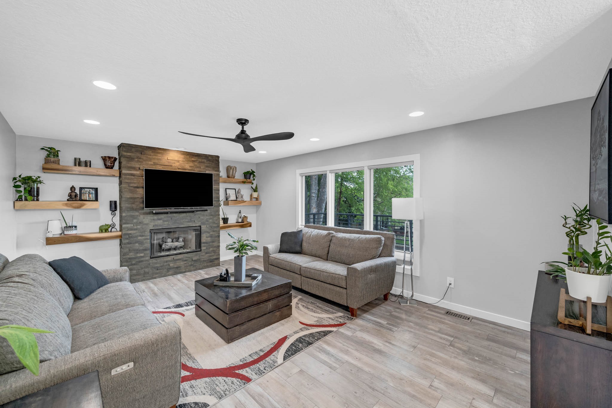 163 56th Place, West Des Moines, Iowa image 3