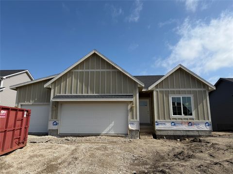 Homes For Sale - 665 NW Rosemont Drive<br/> Waukee, IA 50263