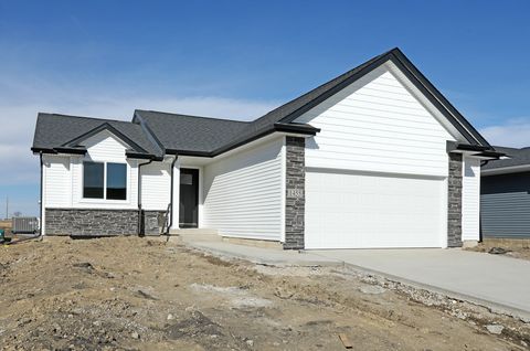 Homes For Sale - 1455 Locust Street<br/> Waukee, IA 50263