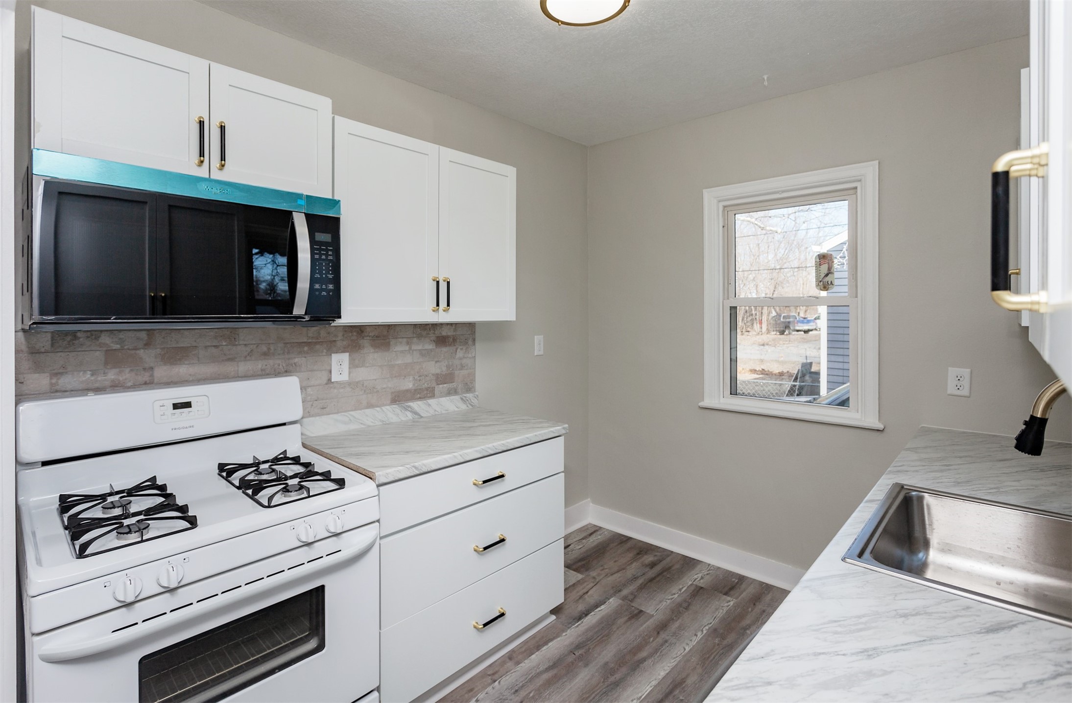 4140 Cambridge Street, Des Moines, Iowa image 10