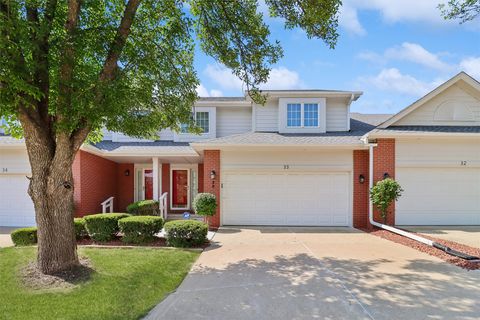 Condo For Sale - 5925 Ep True Parkway #33<br/> Polk County, West Des Moines, IA 50266