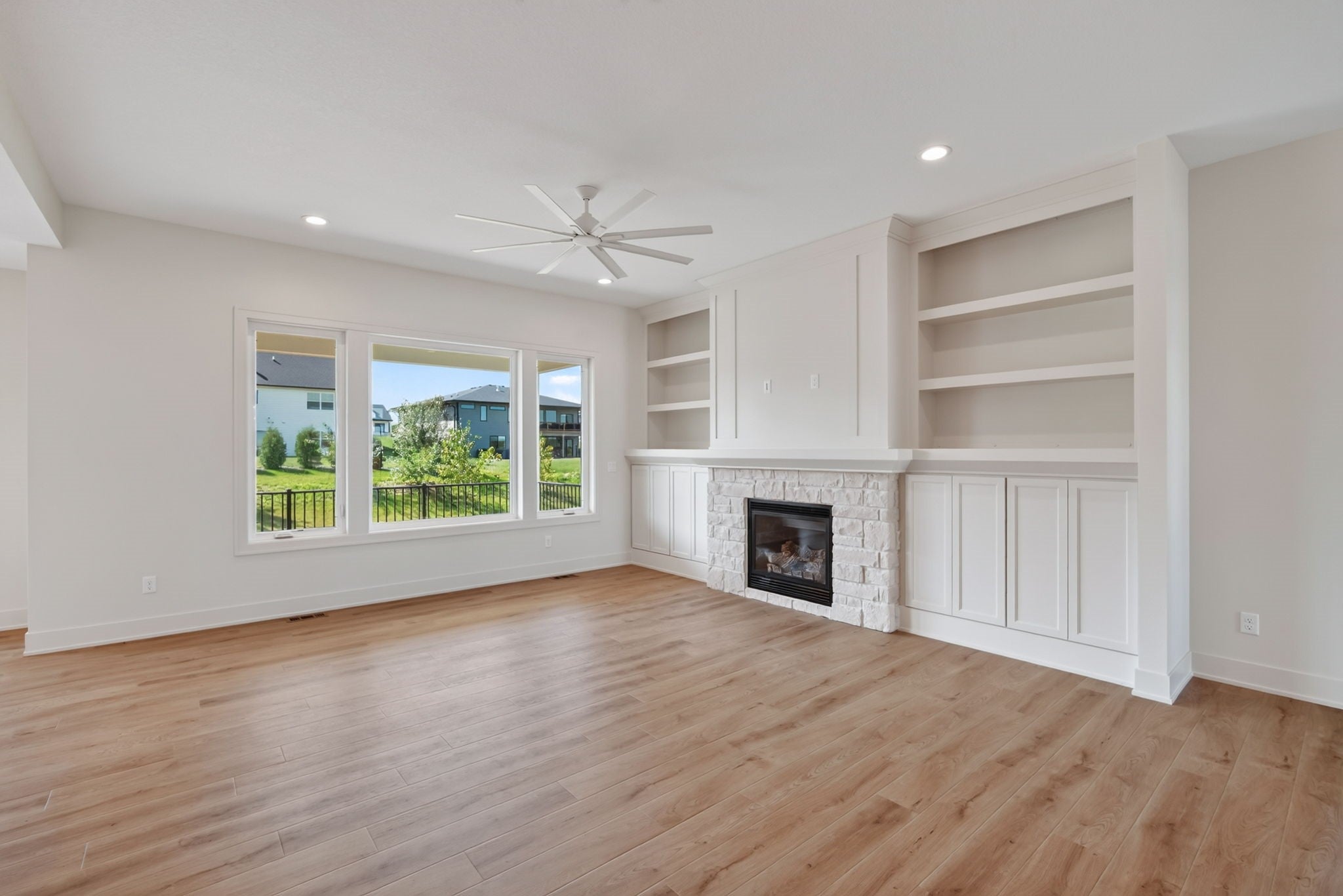 2257 Green Leaf Circle