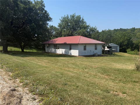 Homes For Sale - 3167 110 Avenue<br/> Blockton, IA 50836