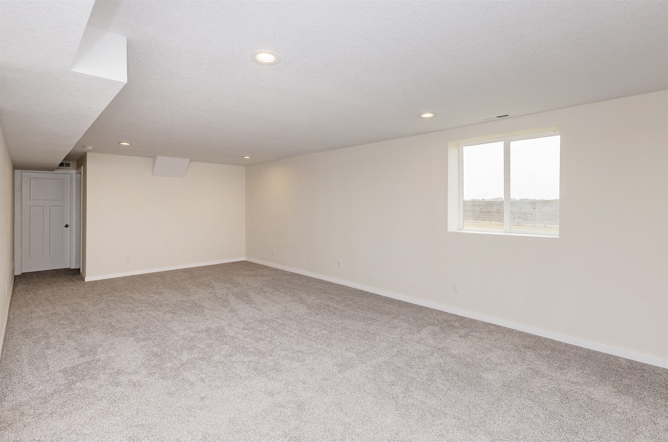 3144 Lakeview Drive, Altoona, Iowa image 25