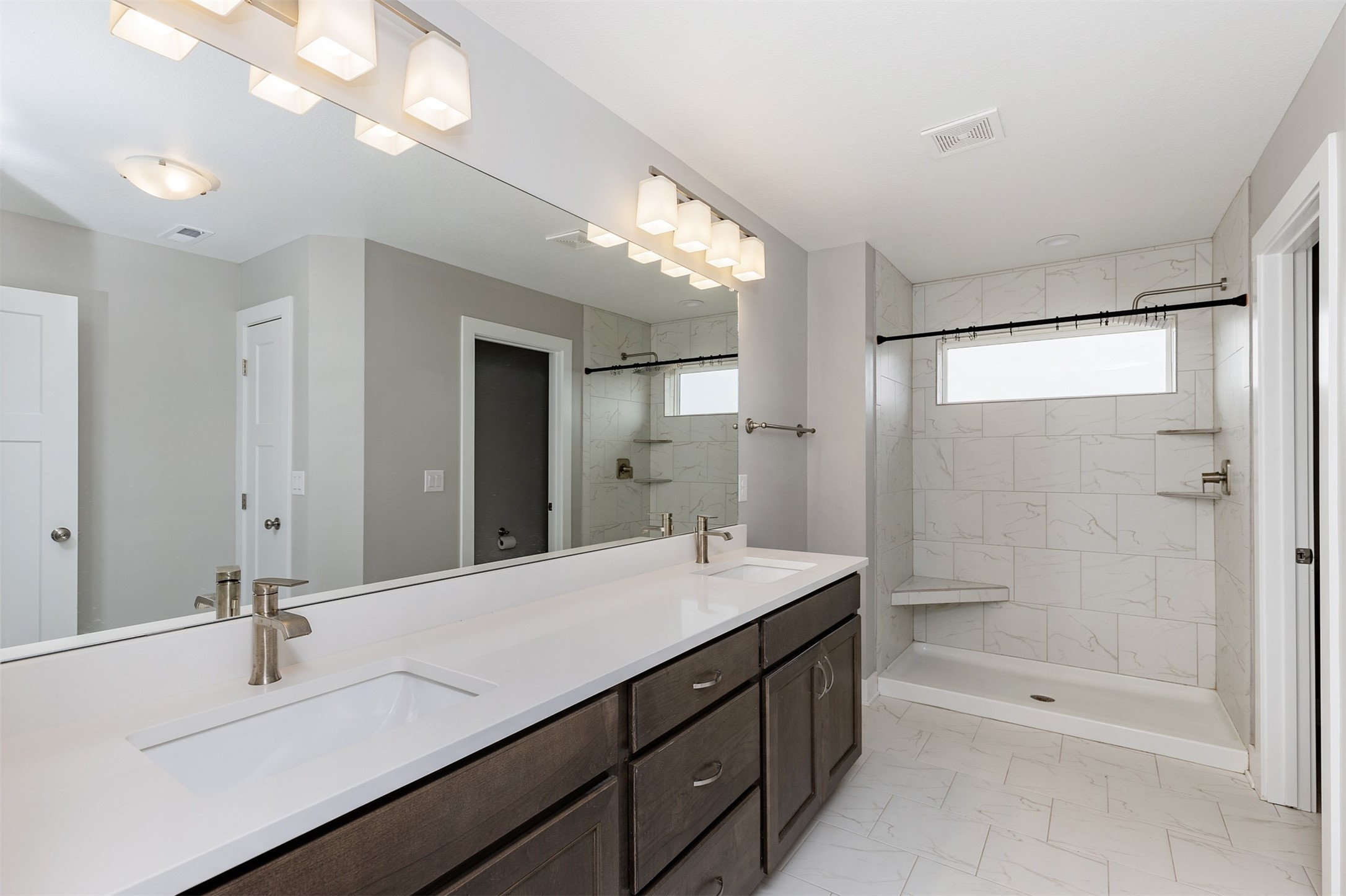 3144 Lakeview Drive, Altoona, Iowa image 23