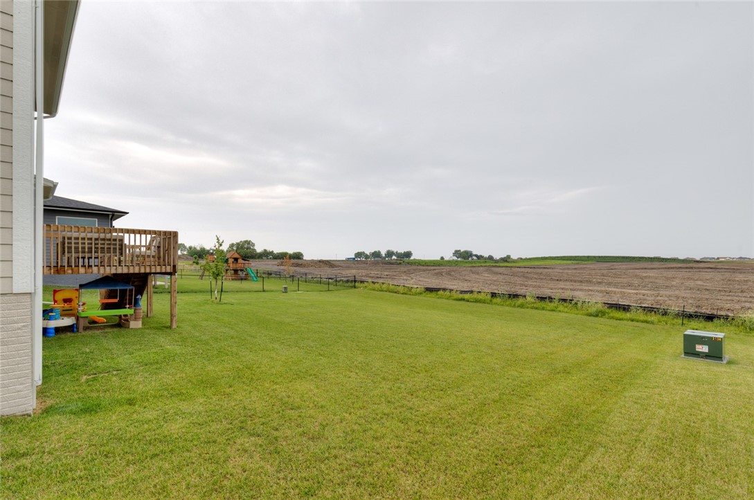 3144 Lakeview Drive, Altoona, Iowa image 3