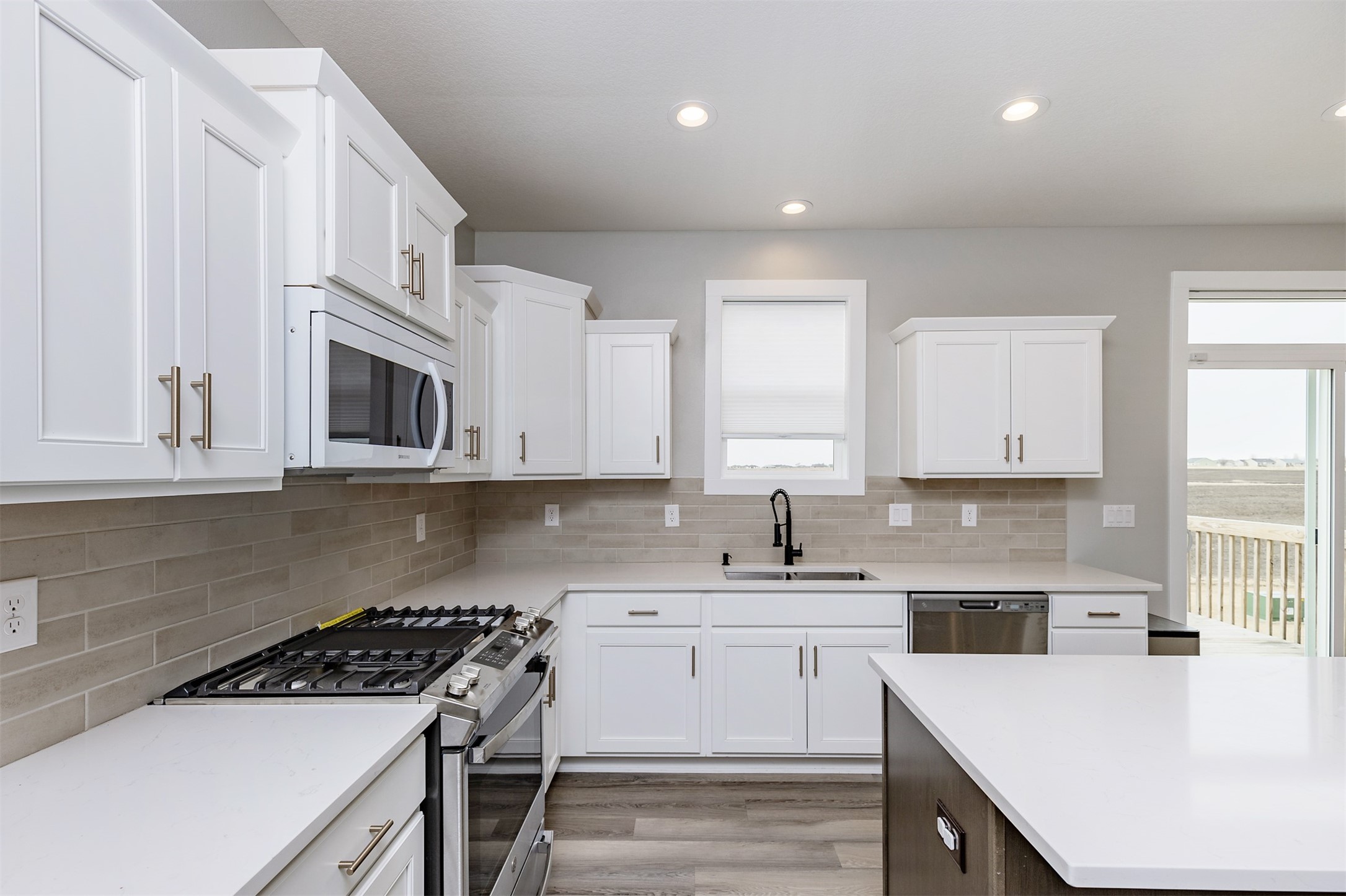 3144 Lakeview Drive, Altoona, Iowa image 11