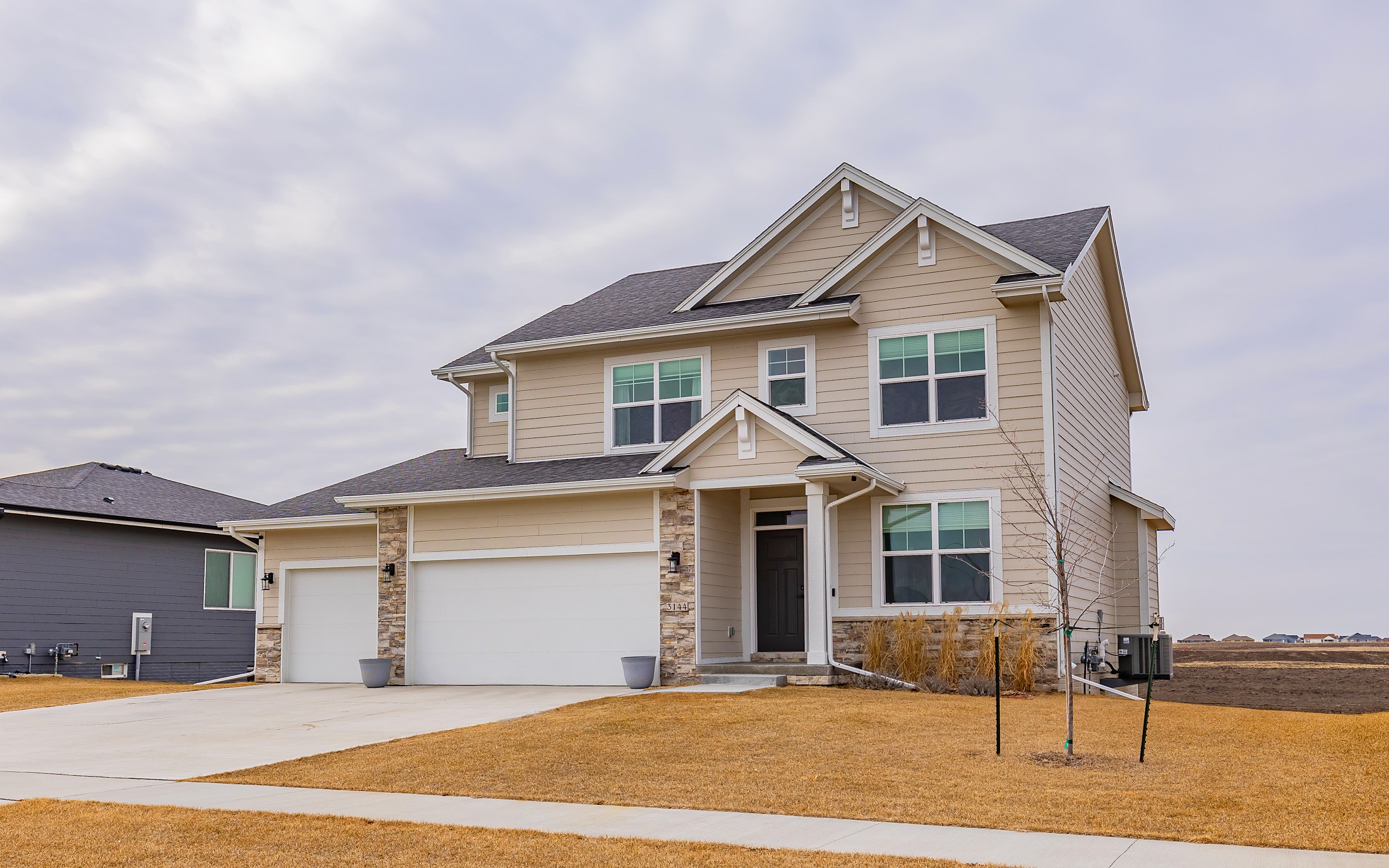 3144 Lakeview Drive, Altoona, Iowa image 2