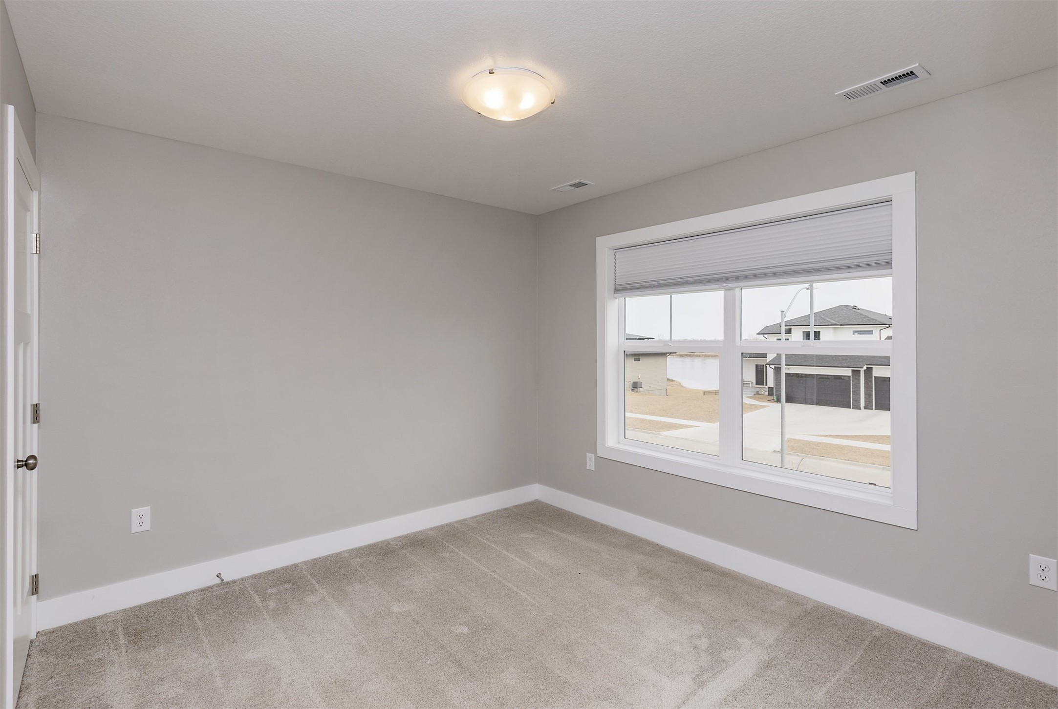 3144 Lakeview Drive, Altoona, Iowa image 18