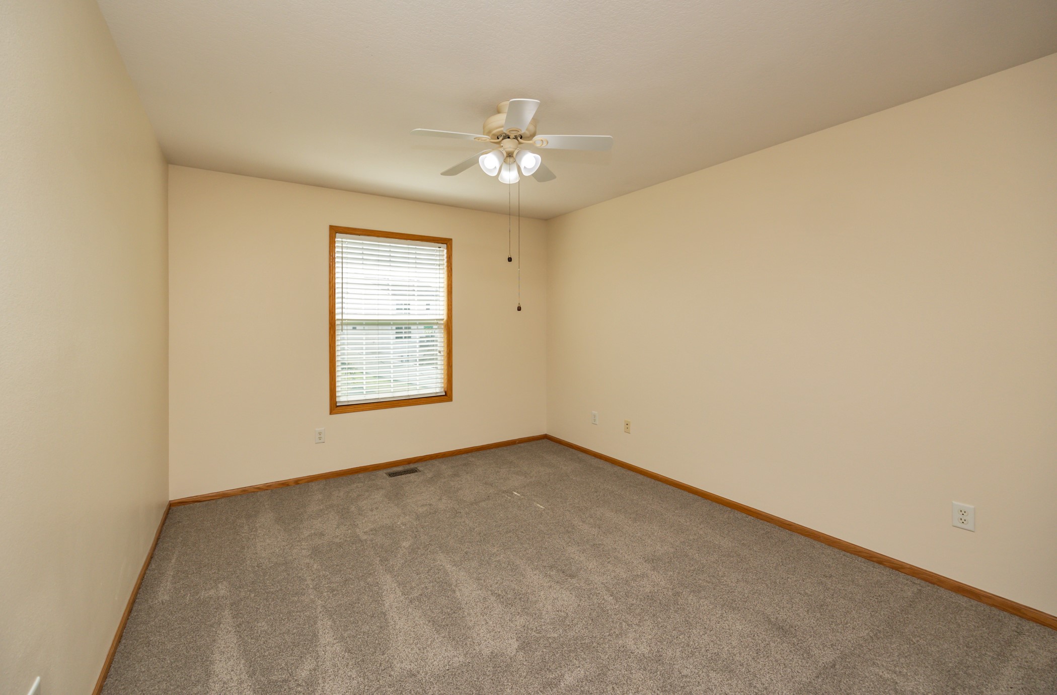 7748 Beechtree Lane, West Des Moines, Iowa image 30