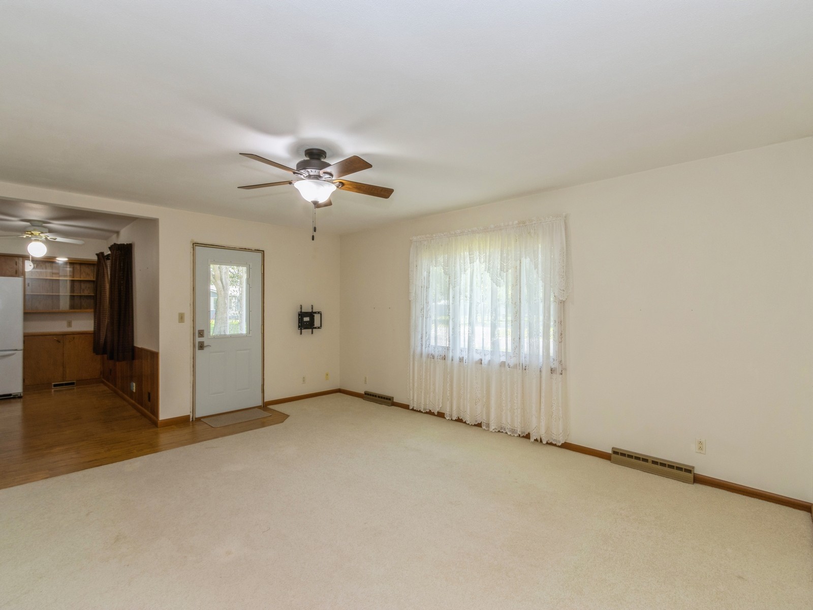 203 W Franklin Street, New Sharon, Iowa image 4