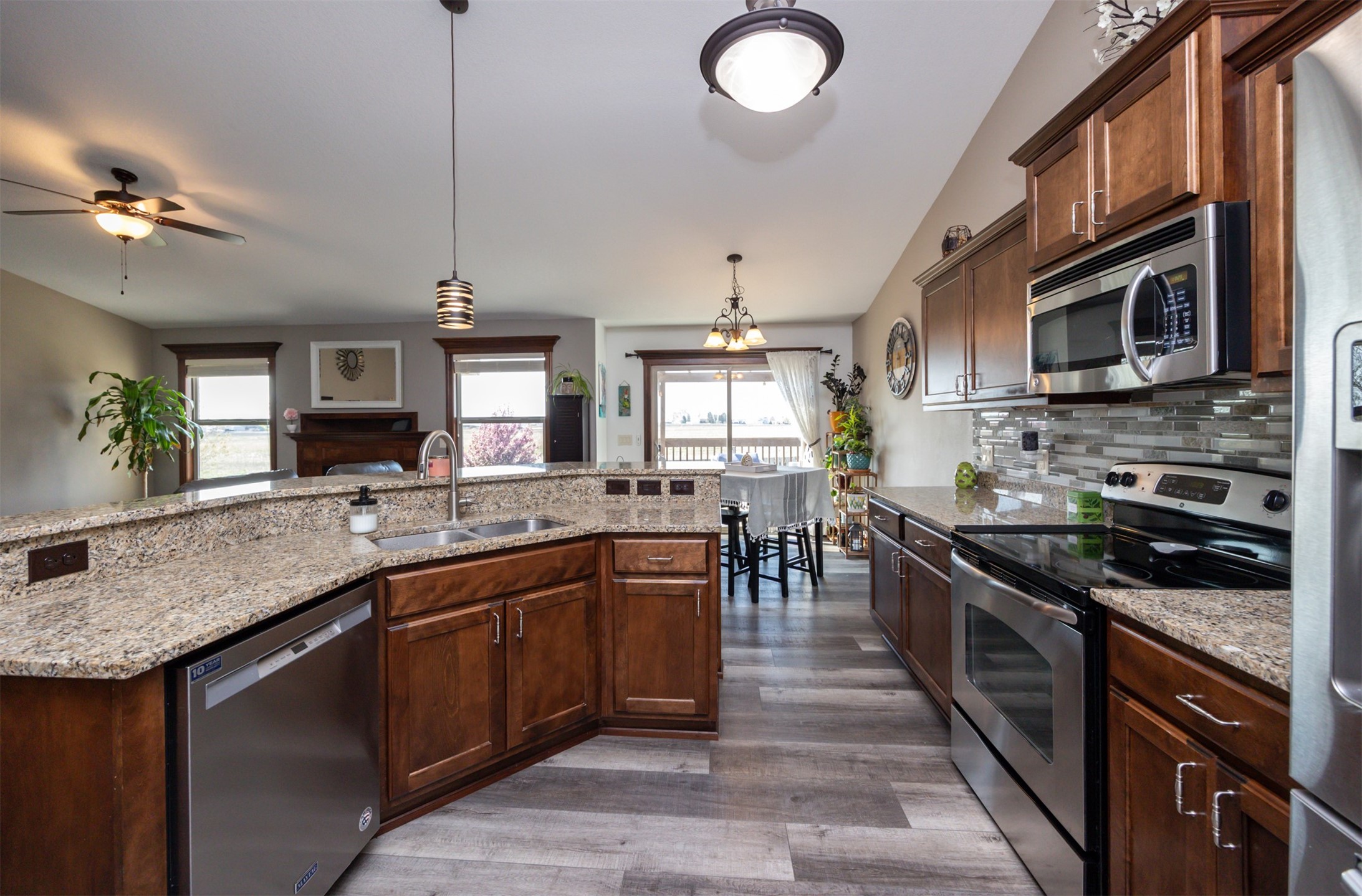 608 28th Street, Altoona, Iowa image 17