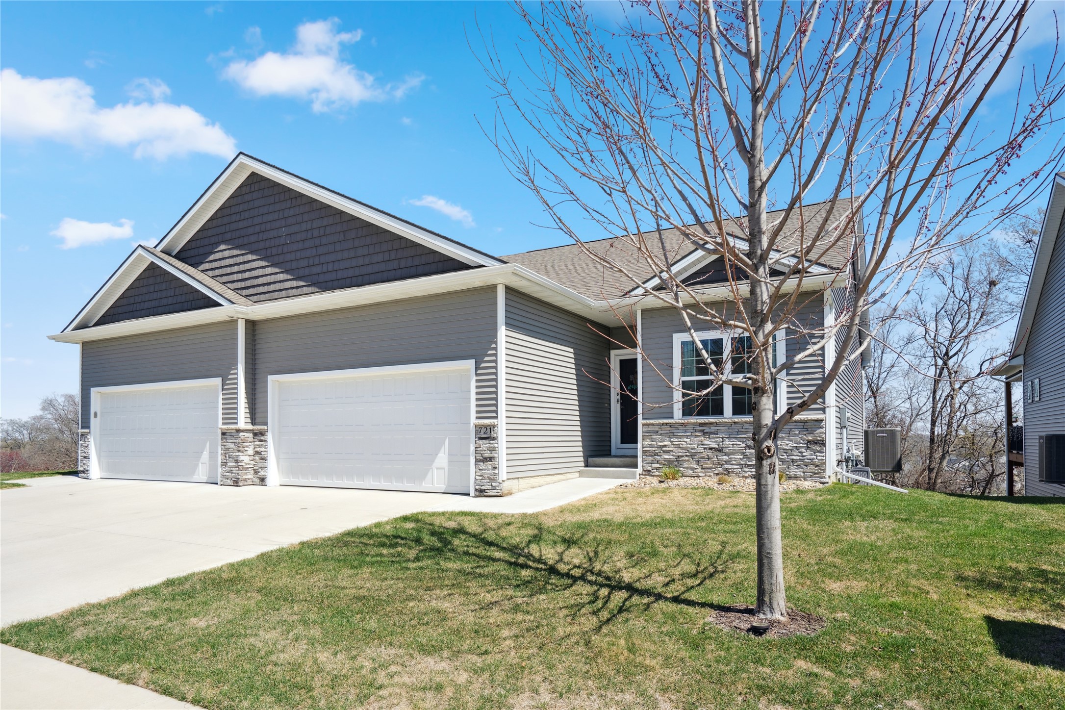 721 Pinehurst Way, Polk City, Iowa image 3