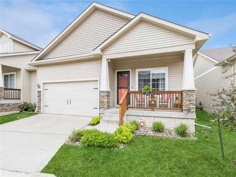 Single Family Residence in Pleasant Hill IA 5195 Boulder Drive.jpg