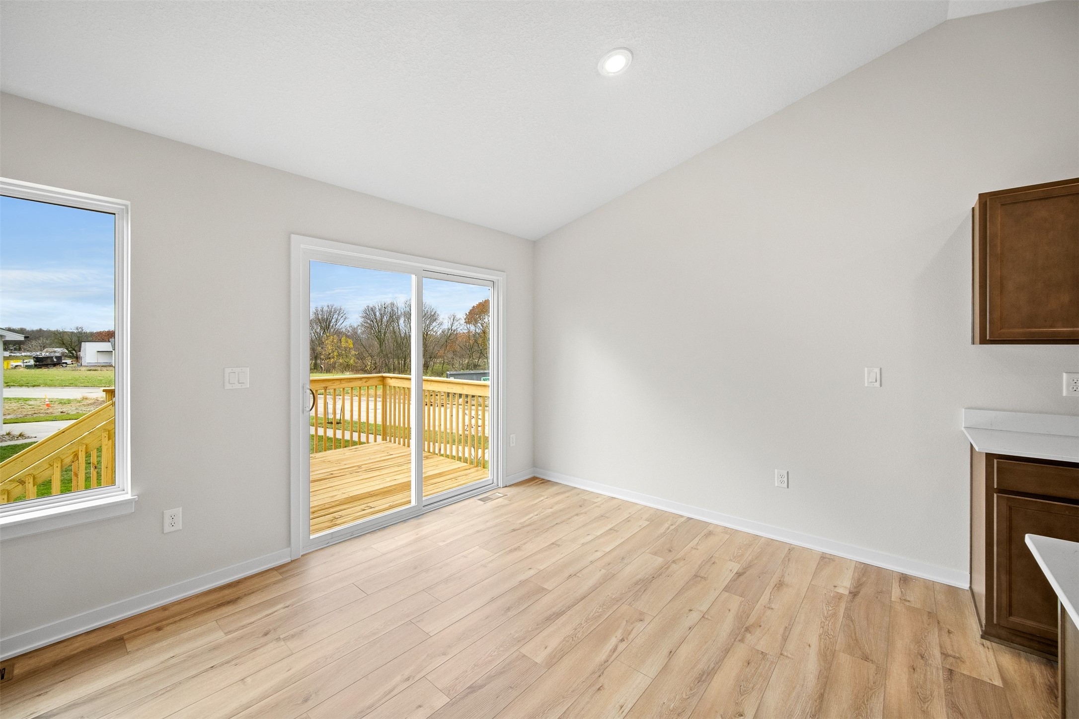 4408 Honey Bee Ridge, Des Moines, Iowa image 11