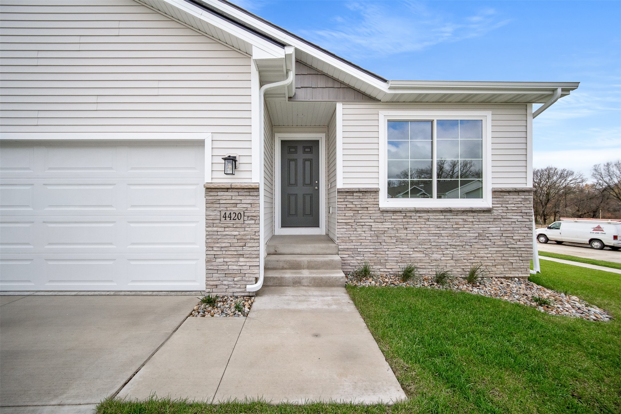 4408 Honey Bee Ridge, Des Moines, Iowa image 3