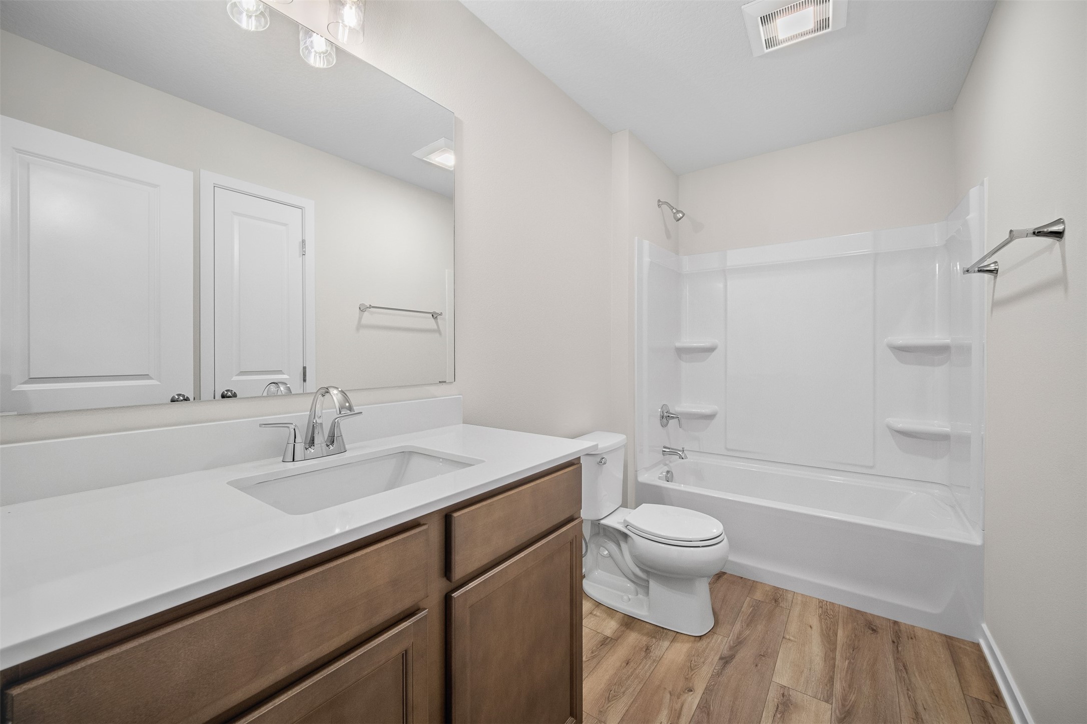 4408 Honey Bee Ridge, Des Moines, Iowa image 26