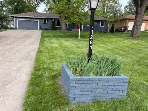 Homes For Sale - 1281 16th Street<br/> West Des Moines, IA 50265