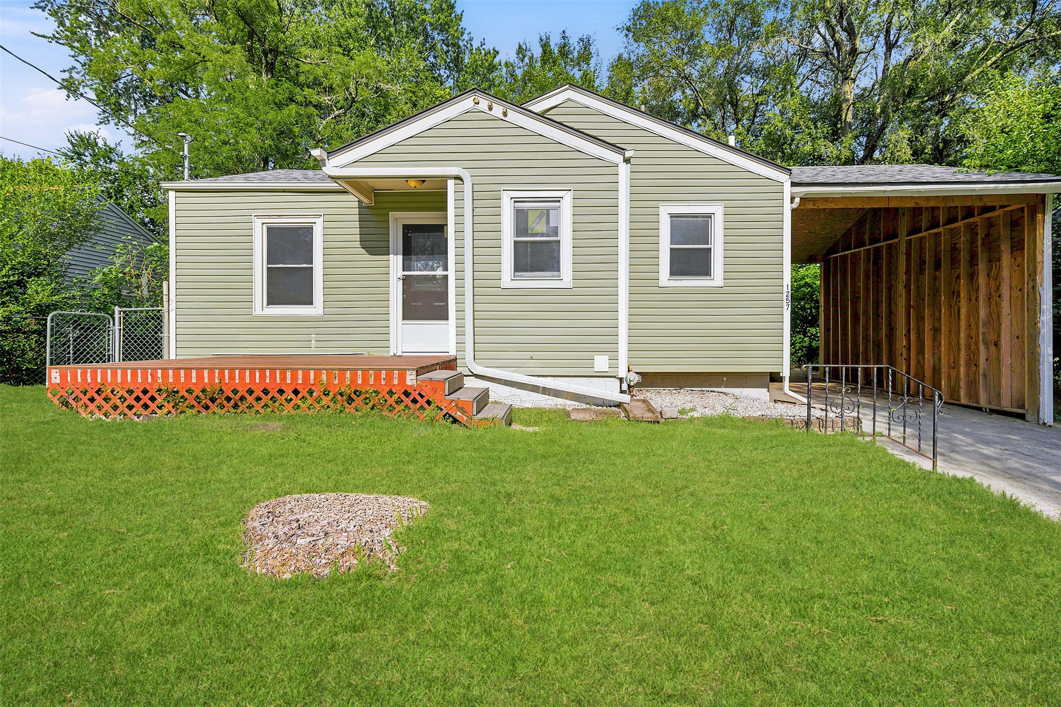 Photo 1 of 28 — 1257 E 33rd Street, Des Moines, IA 50317