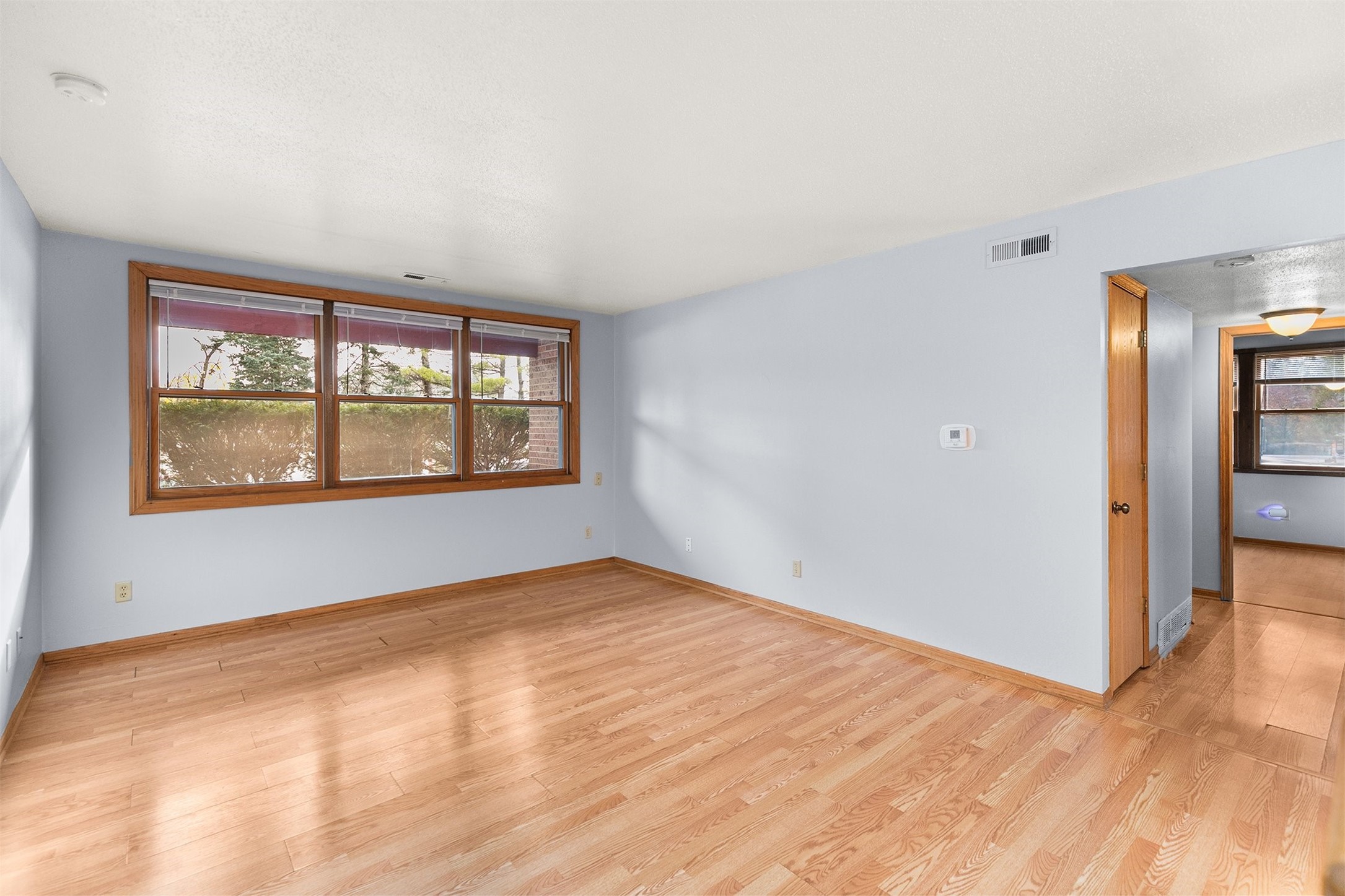 7815 Douglas Avenue #109, Urbandale, Iowa image 4