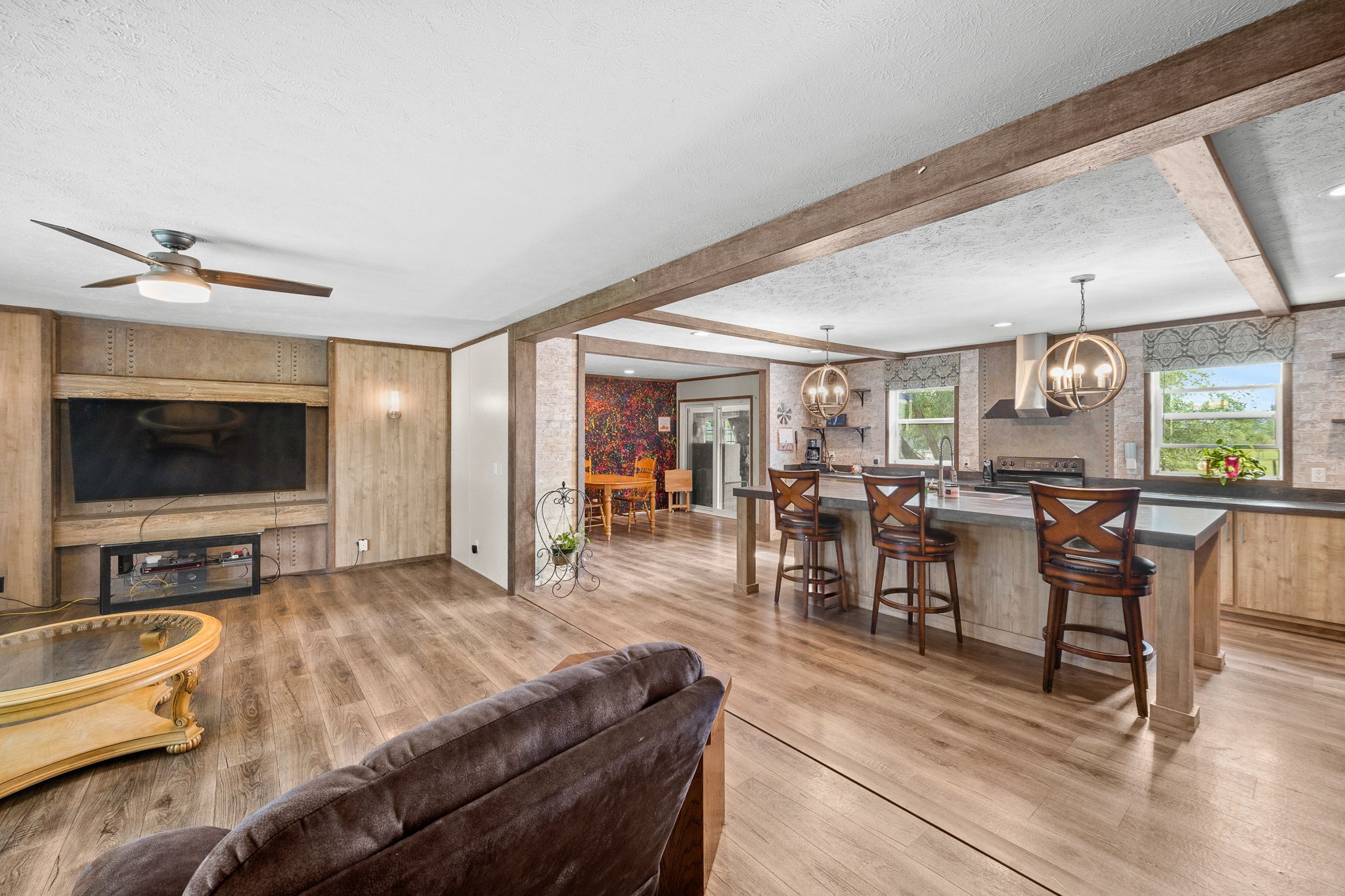 618 W Smith Street, Russell, Iowa image 3