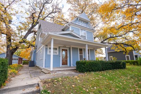 20 S Oak Park Avenue Colfax IA 50054