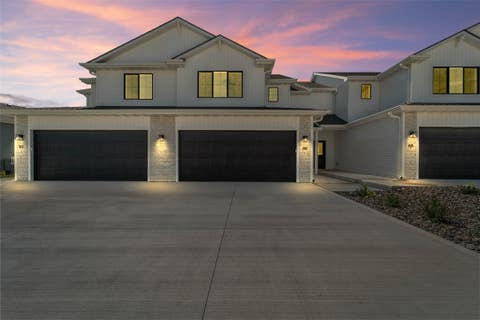 Condo For Sale - 7000 Lake Ridge Avenue #65<br/> Des Moines, IA 50320