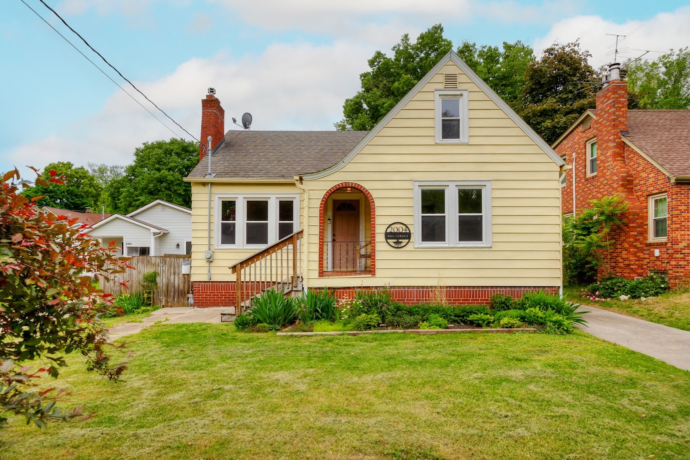 2004 40th Street, Des Moines, Iowa image 1