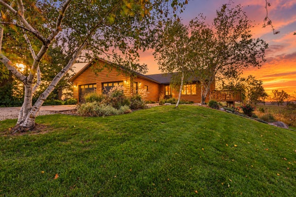 1271 BAYARD AVE, PELLA, IA 50219 - Image cdbc34d59d72e618697fc533fde80573/3200733346
