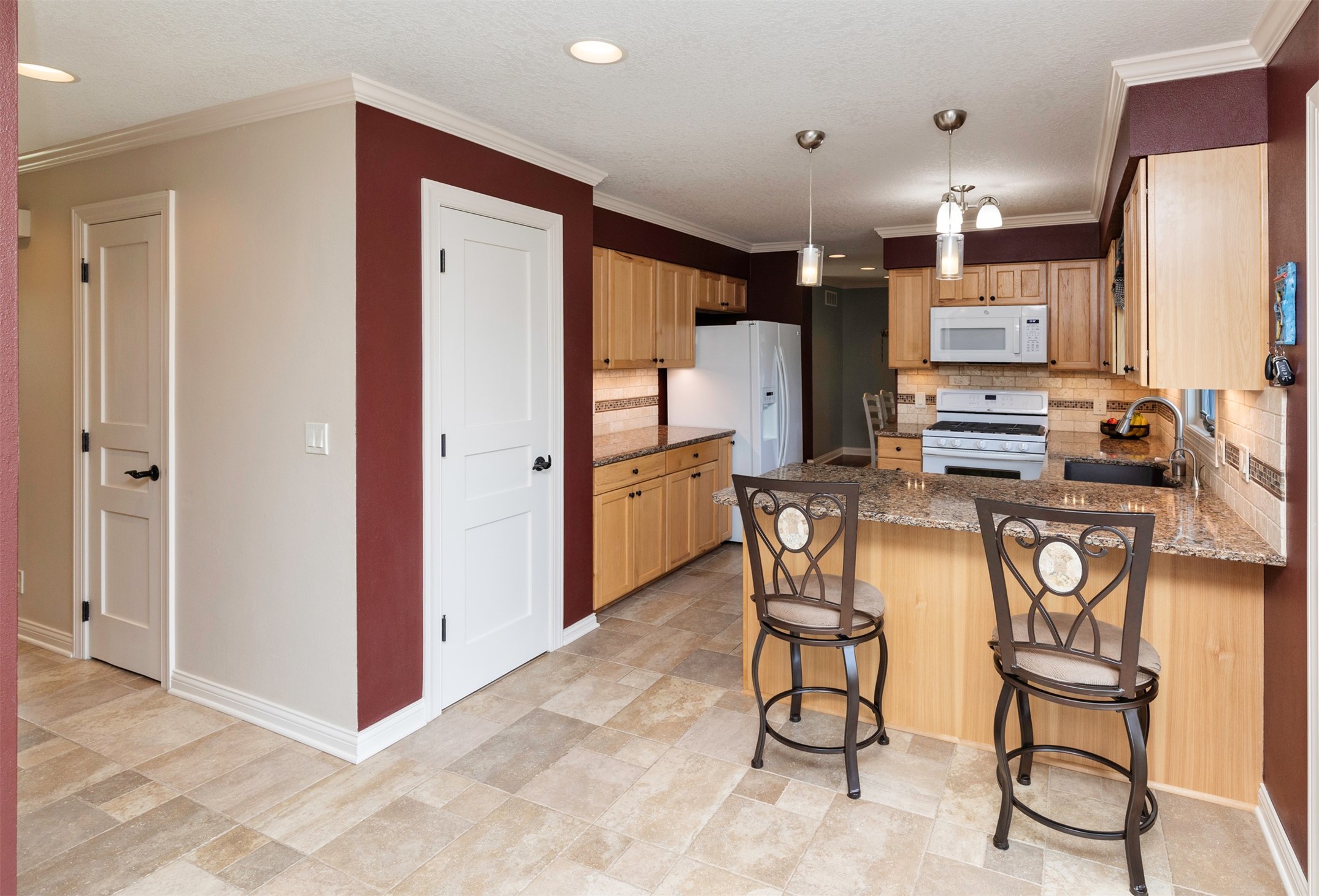 706 SE Uehlamar Drive, Ankeny, Iowa image 9