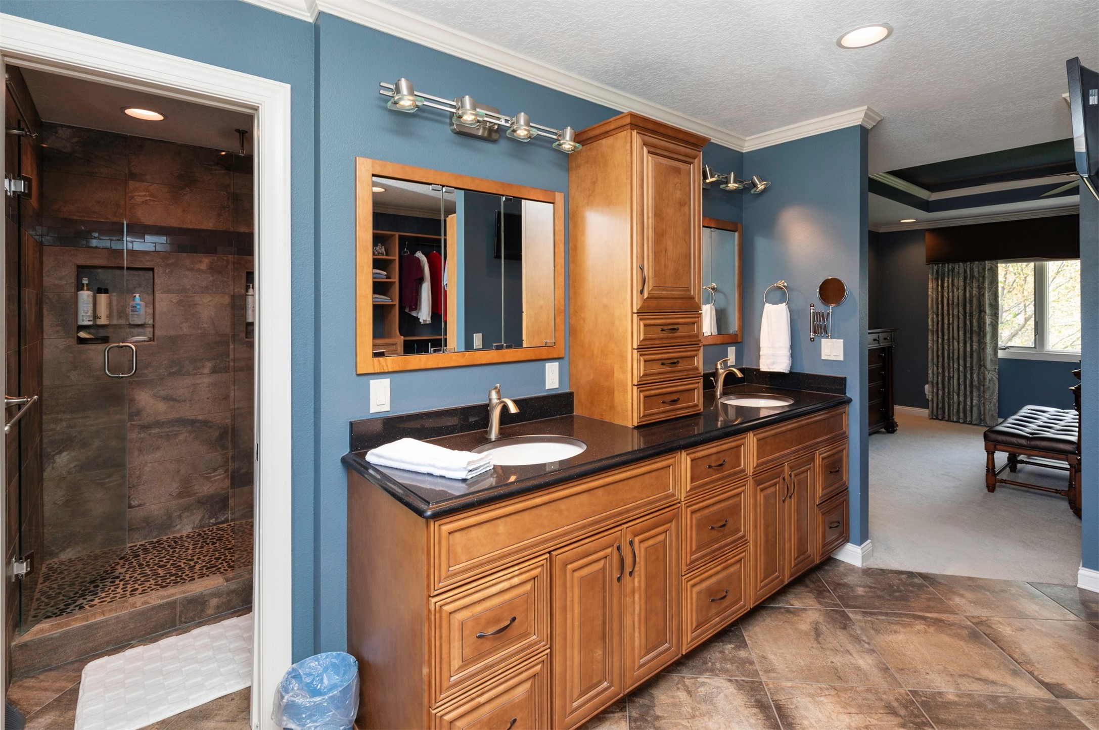 706 SE Uehlamar Drive, Ankeny, Iowa image 17