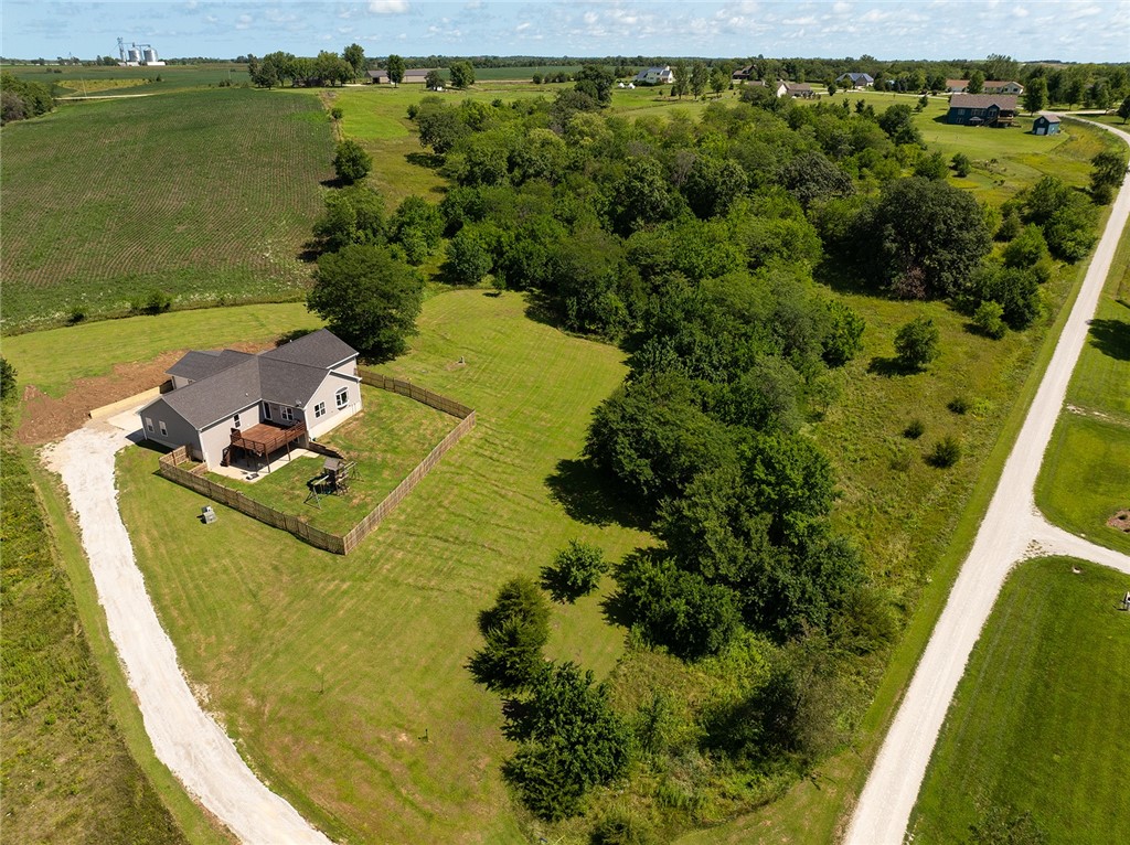 2237 Holliwell Valley Court, Winterset, Iowa image 35