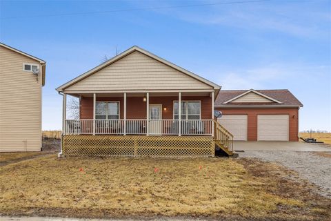 Homes For Sale - 5365 Longhorn Trail<br/> Melrose, IA 52569