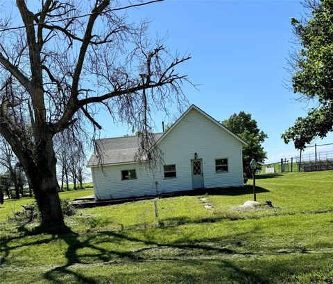 Apartment For Sale - 419 Lincoln Street<br/> Guthrie County, Yale, IA 50277