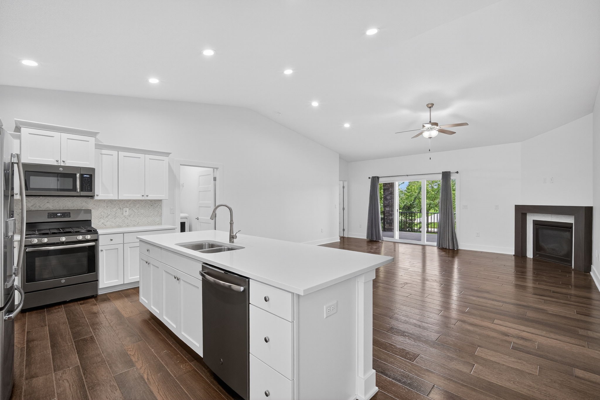 9322 Bellflower Lane