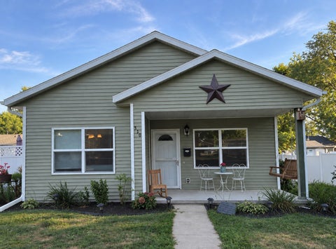 Homes For Sale - 310 W Main Street<br/> Knoxville, IA 50138