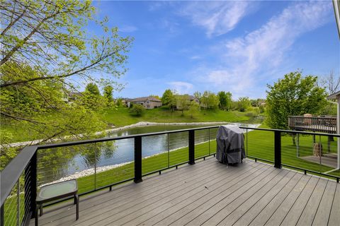 Condominium in Urbandale IA 3705 155th Street.jpg